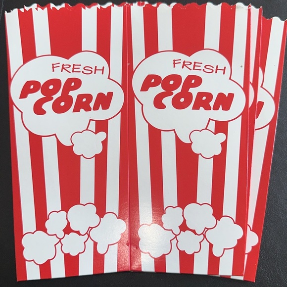 CARNIVAL THEMED DECOR BUNDLE - Picture 8 of 16